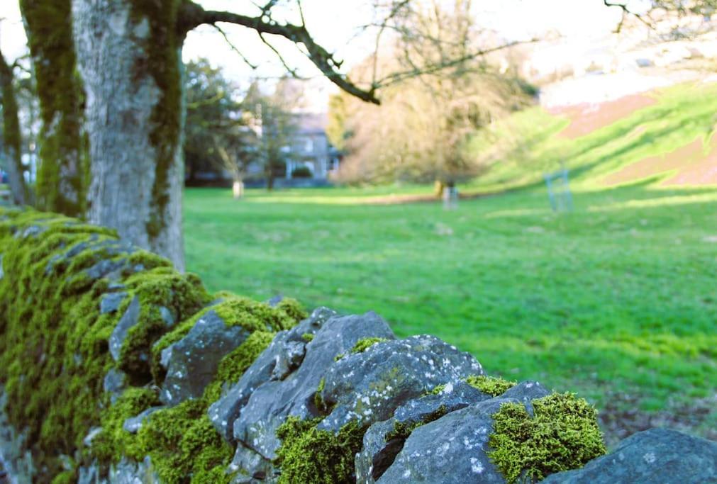 Gorgeous Cozy Cottage With A Heritage Feel, Walks, Pubs & Wood Burner Tideswell Exteriör bild